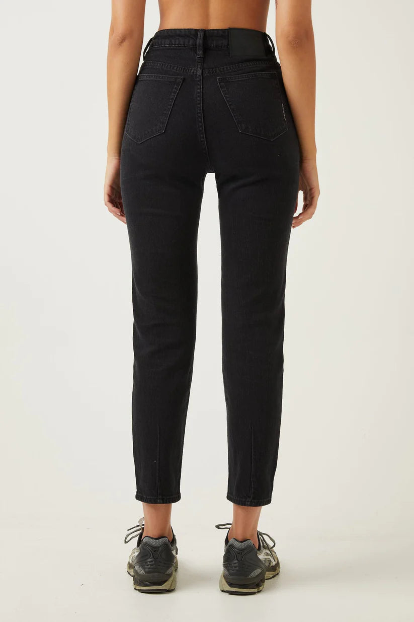 Neuw Stockholm Jeans - Lola Mom Black Earth