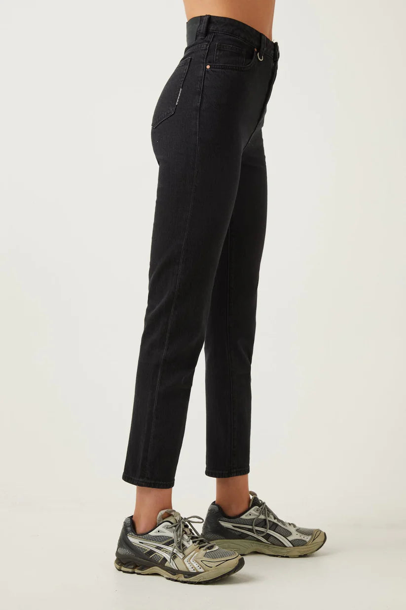 Neuw Stockholm Jeans - Lola Mom Black Earth