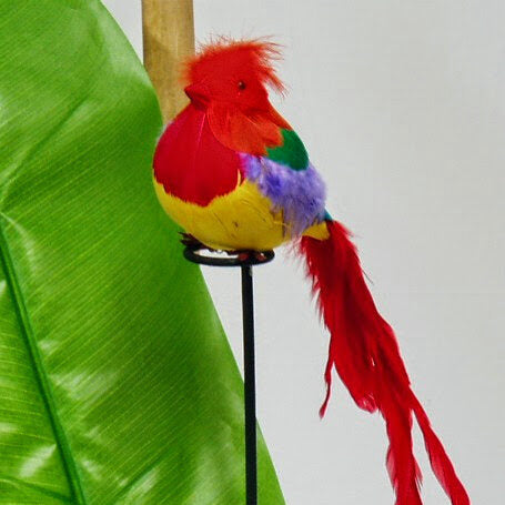 Kunstig Papegøye 35 cm - Realistisk Dekorasjon med Ekte Fjær