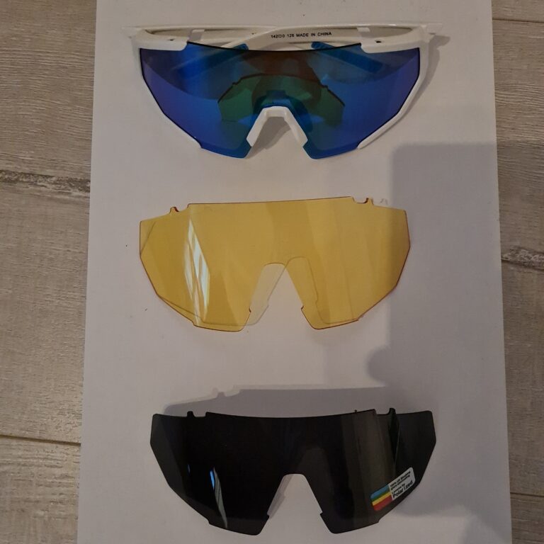 VicPro hvit multisport solbrille, "raske briller" (3 utskiftbare glass)