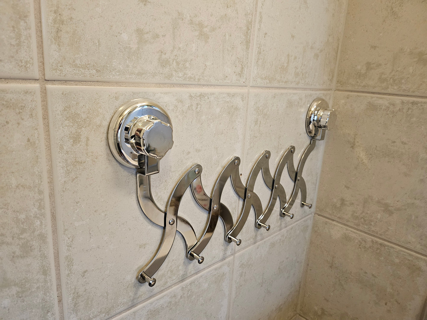 Best Lock uttrekkbar kleshenger med sugekopp- oppheng