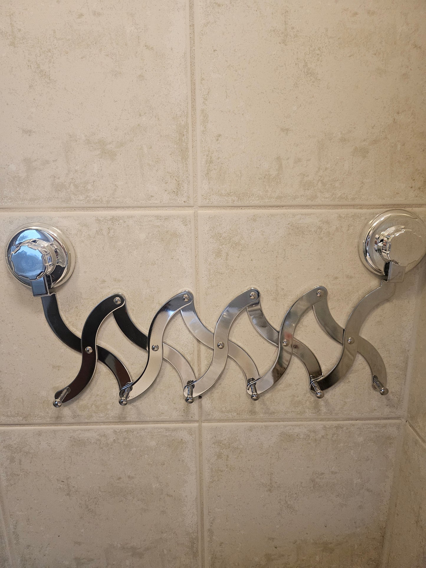 Best Lock uttrekkbar kleshenger med sugekopp- oppheng