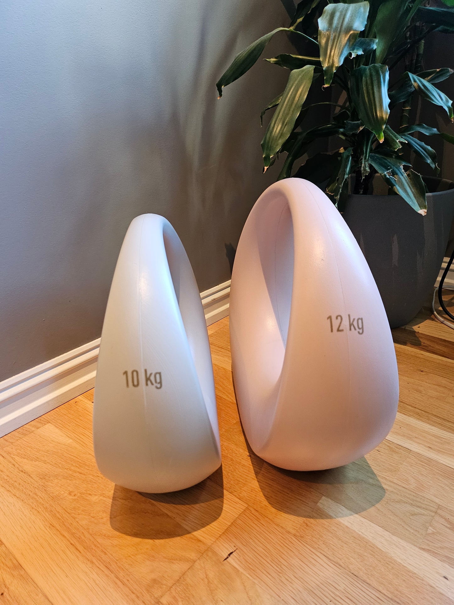 Moon Kettlebell - dekorativ og slitesterk