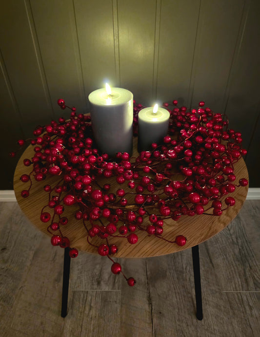 Ranke med Kvister og Røde Bær 150cm - Julepynt & Dekorasjon