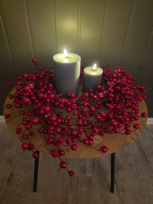 Ranke med Kvister og Røde Bær 150cm - Julepynt & Dekorasjon