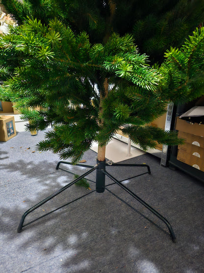 Kunstig juletre Gran - 210 cm - med fot