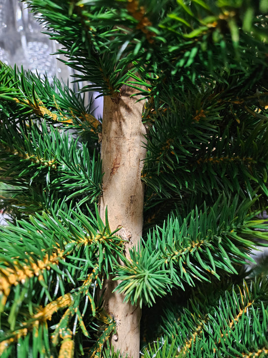 Kunstig juletre Gran - 210 cm - med fot