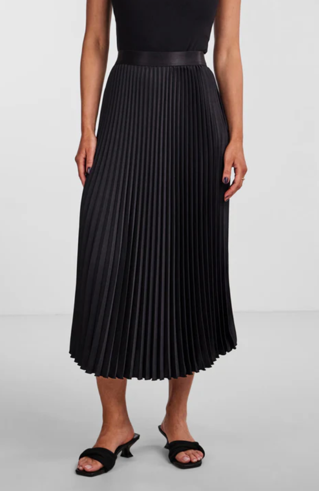 Y.A.S Yasceline HW Midi Skirt - Black - Plissert skjørt svart
