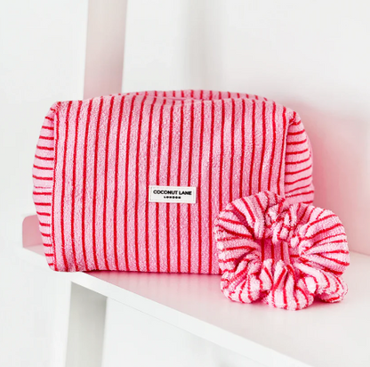 Coconut Lane toalettmappe og scrunchie-sett - reiseveske