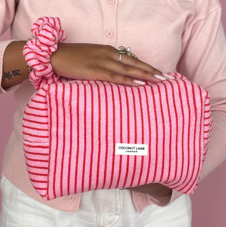 Coconut Lane toalettmappe og scrunchie-sett - reiseveske