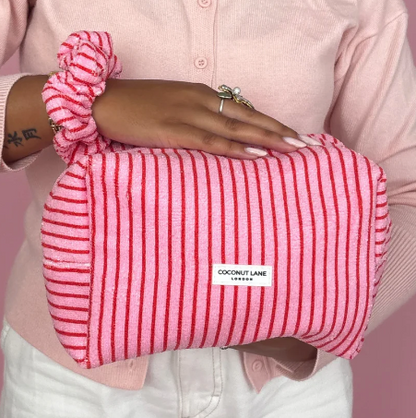 Coconut Lane toalettmappe og scrunchie-sett - reiseveske