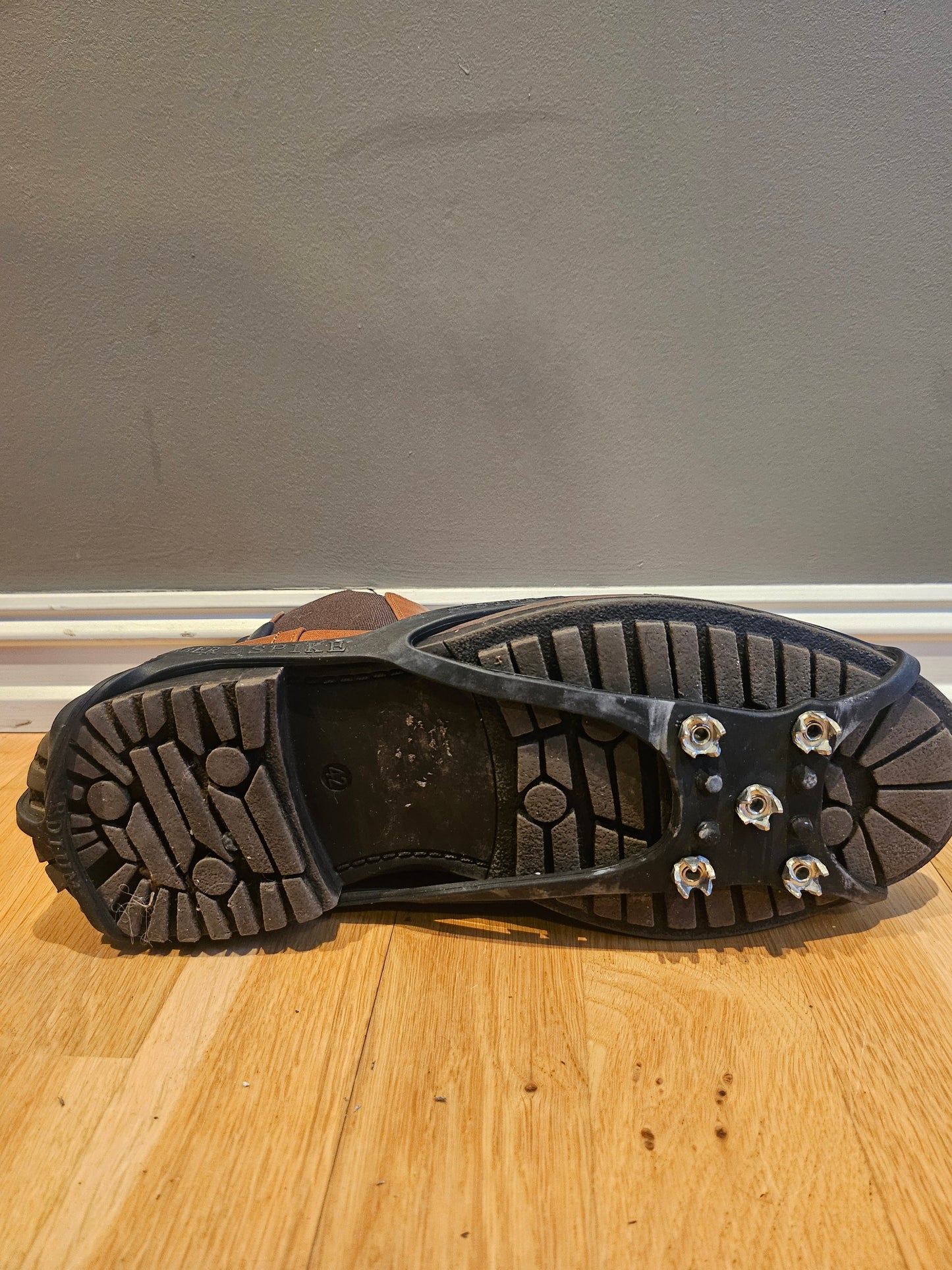 Ispigger Universal Medium 37-43 - Magic Spiker Brodder