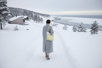 Skinnveske utendørs