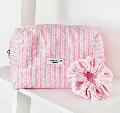 Coconut Lane toalettmappe og scrunchie- reiseveske